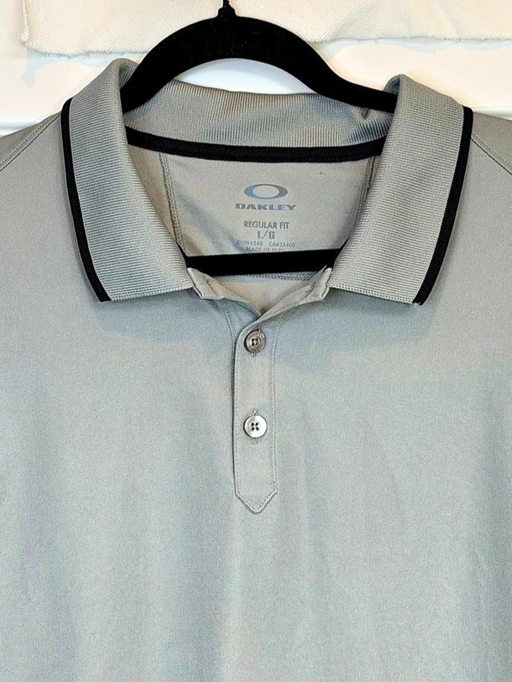 Oakley Men’s Large Regular Fit Gray Golf Polo Shirt Black Trim Performance 1134